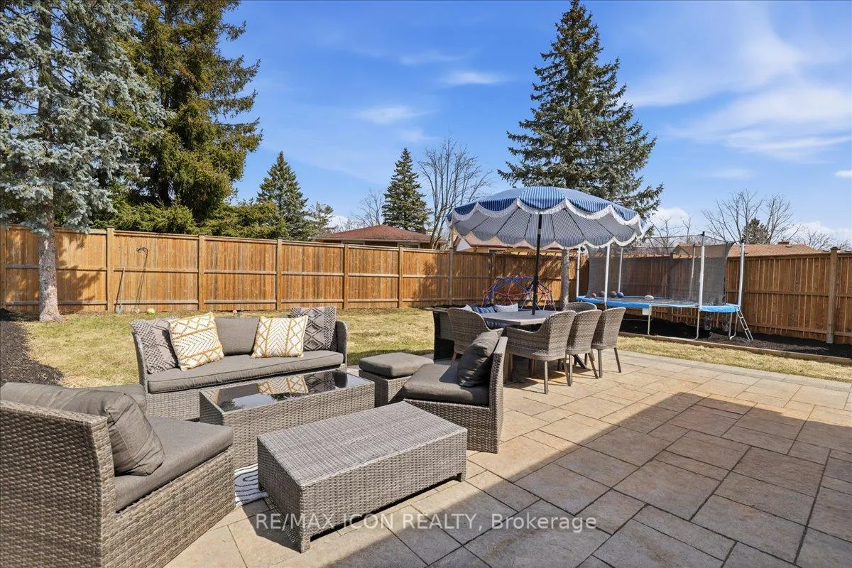 Photo 32 of 112 White Oak Place, Waterloo — HOMEH