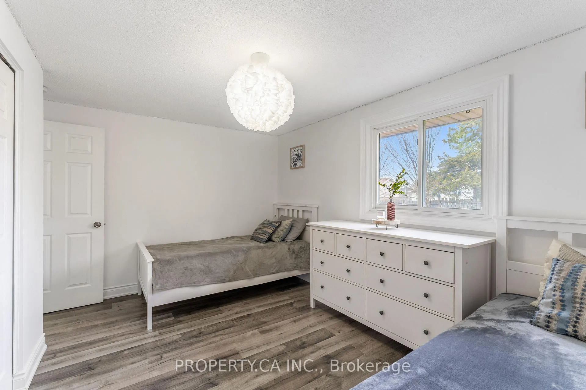 Photo 21 of 81 Stirling Macgregor Drive, Cambridge — HOMEH