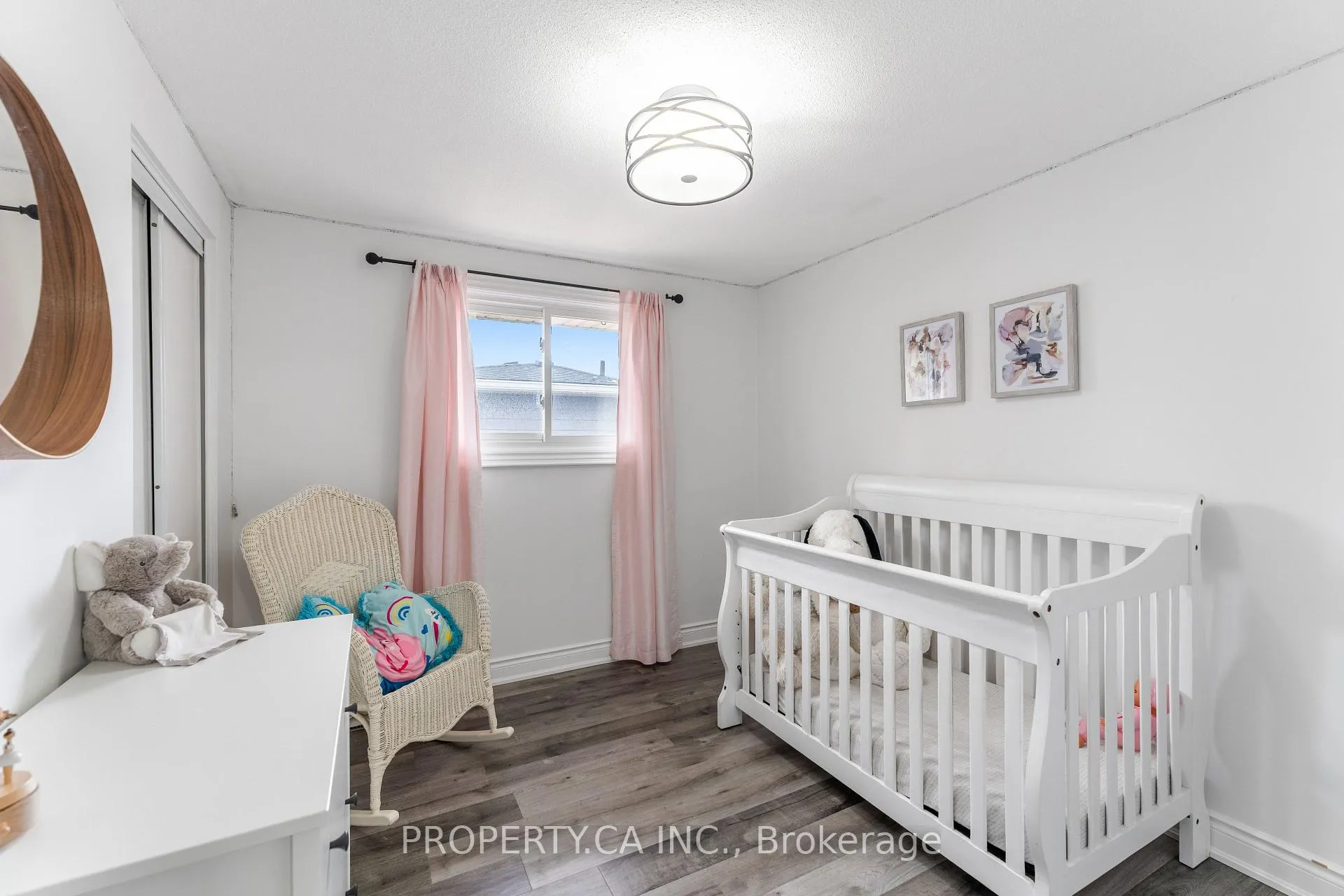 Photo 22 of 81 Stirling Macgregor Drive, Cambridge — HOMEH