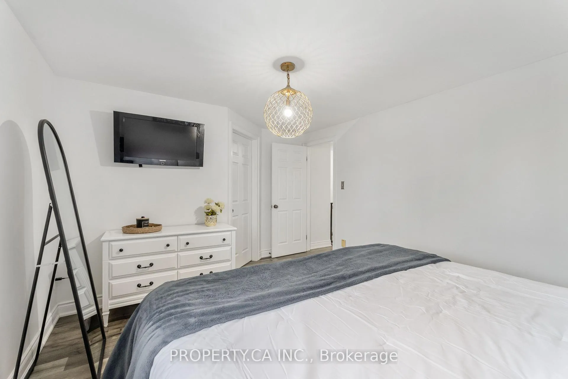 Photo 28 of 81 Stirling Macgregor Drive, Cambridge — HOMEH