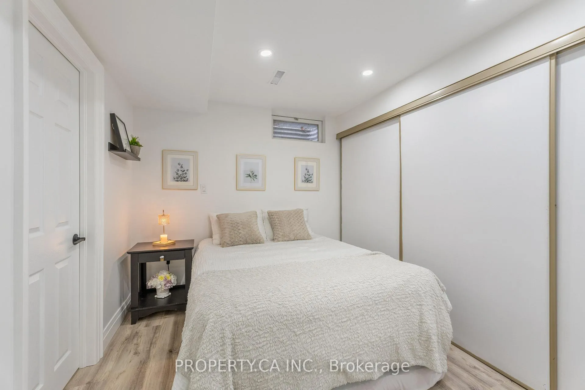 Photo 33 of 81 Stirling Macgregor Drive, Cambridge — HOMEH