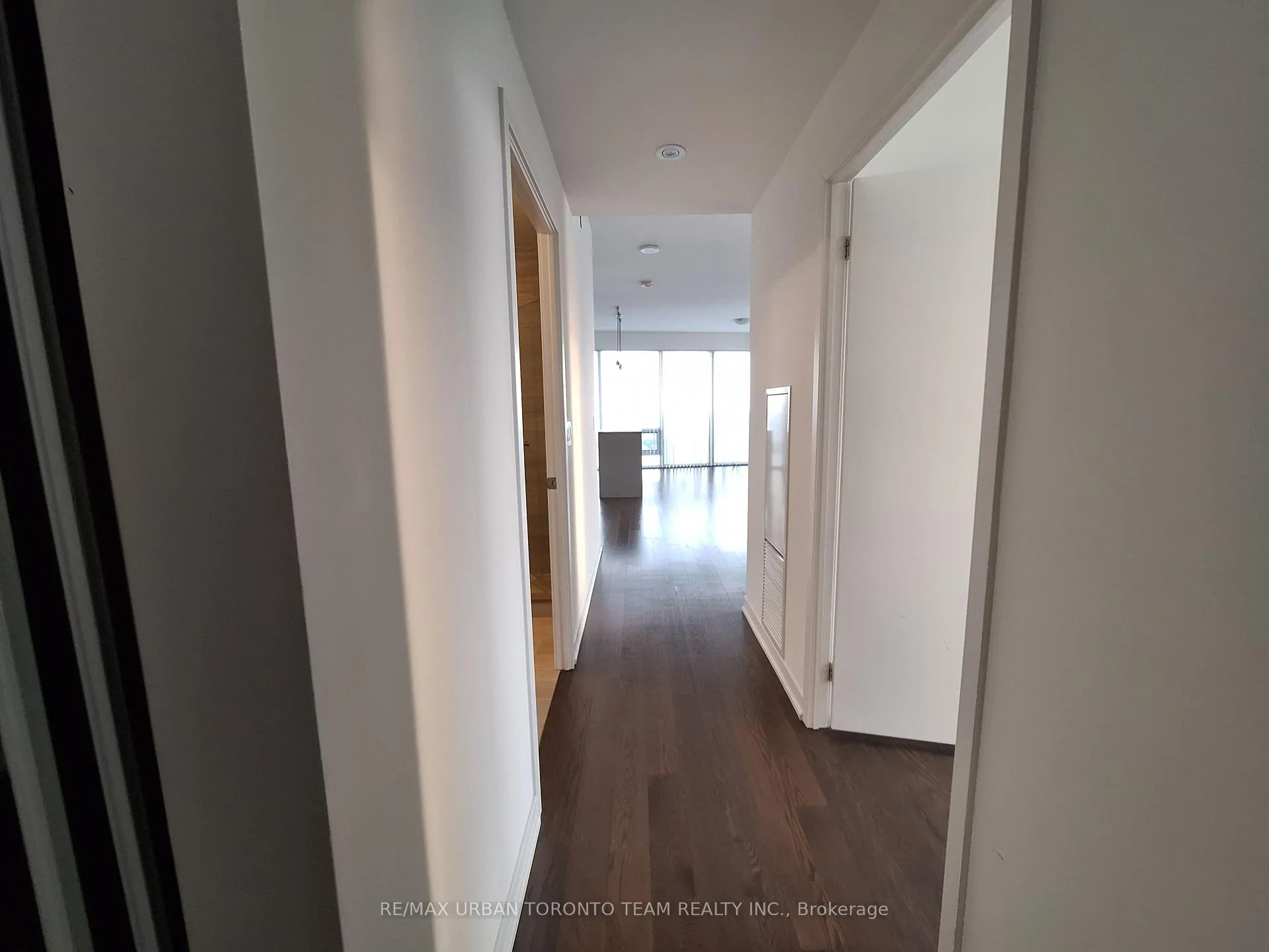 Photo 11 of Unit 6710, 100 Harbour Street, Toronto, Waterfront Communities — HOMEH