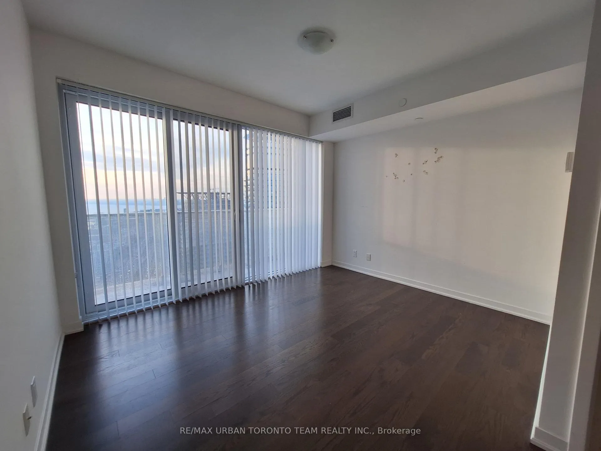 Photo 14 of Unit 6710, 100 Harbour Street, Toronto, Waterfront Communities — HOMEH