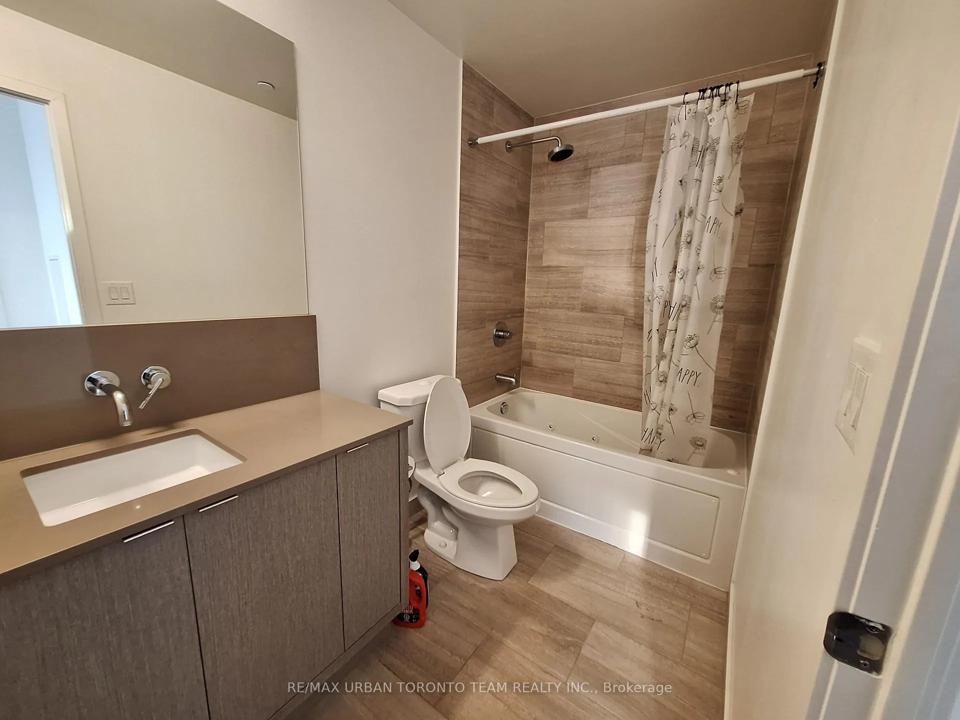 Photo 16 of Unit 6710, 100 Harbour Street, Toronto, Waterfront Communities — HOMEH