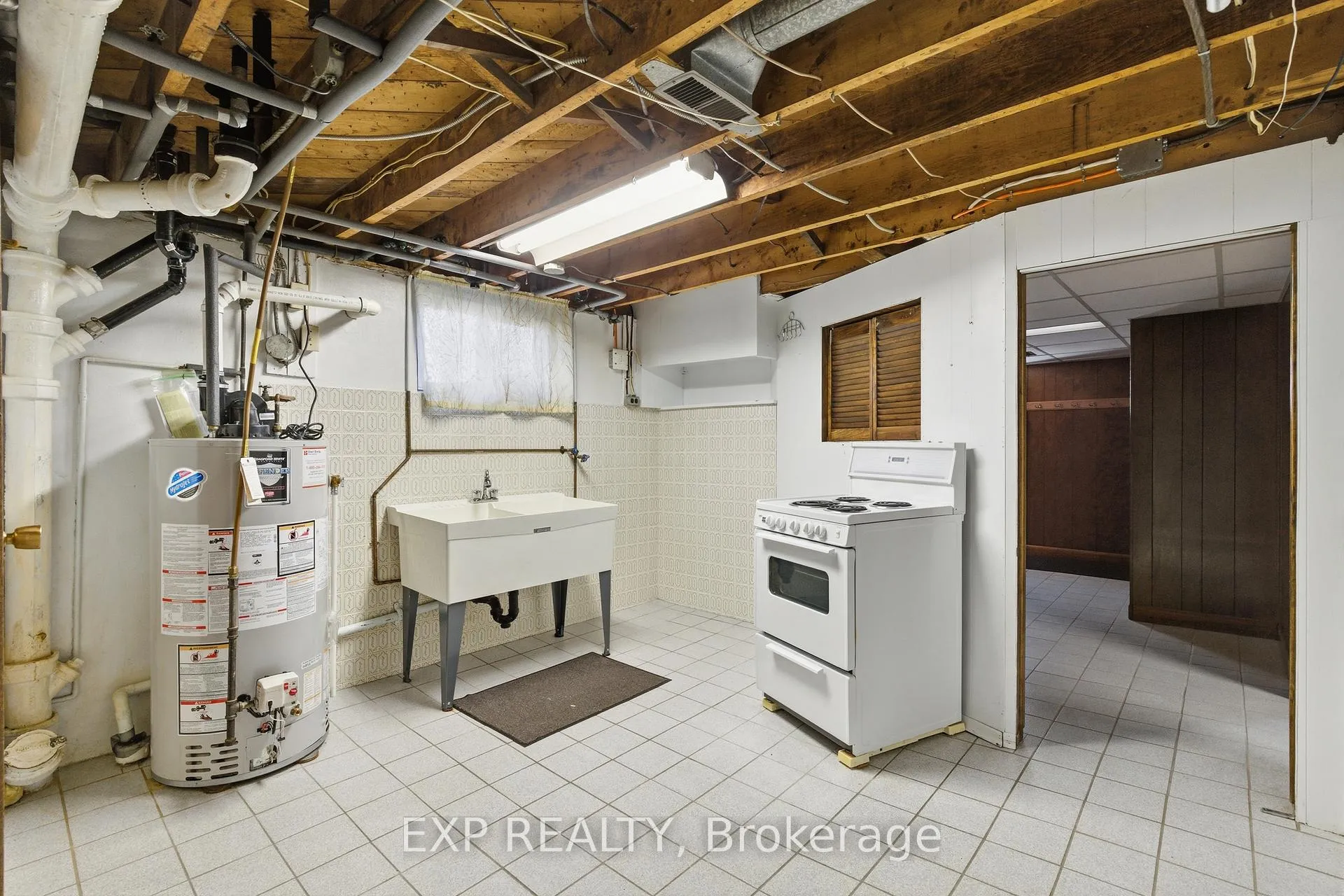 Photo 35 of 5893 Carman Street, Niagara Falls, Church's Lane — HOMEH