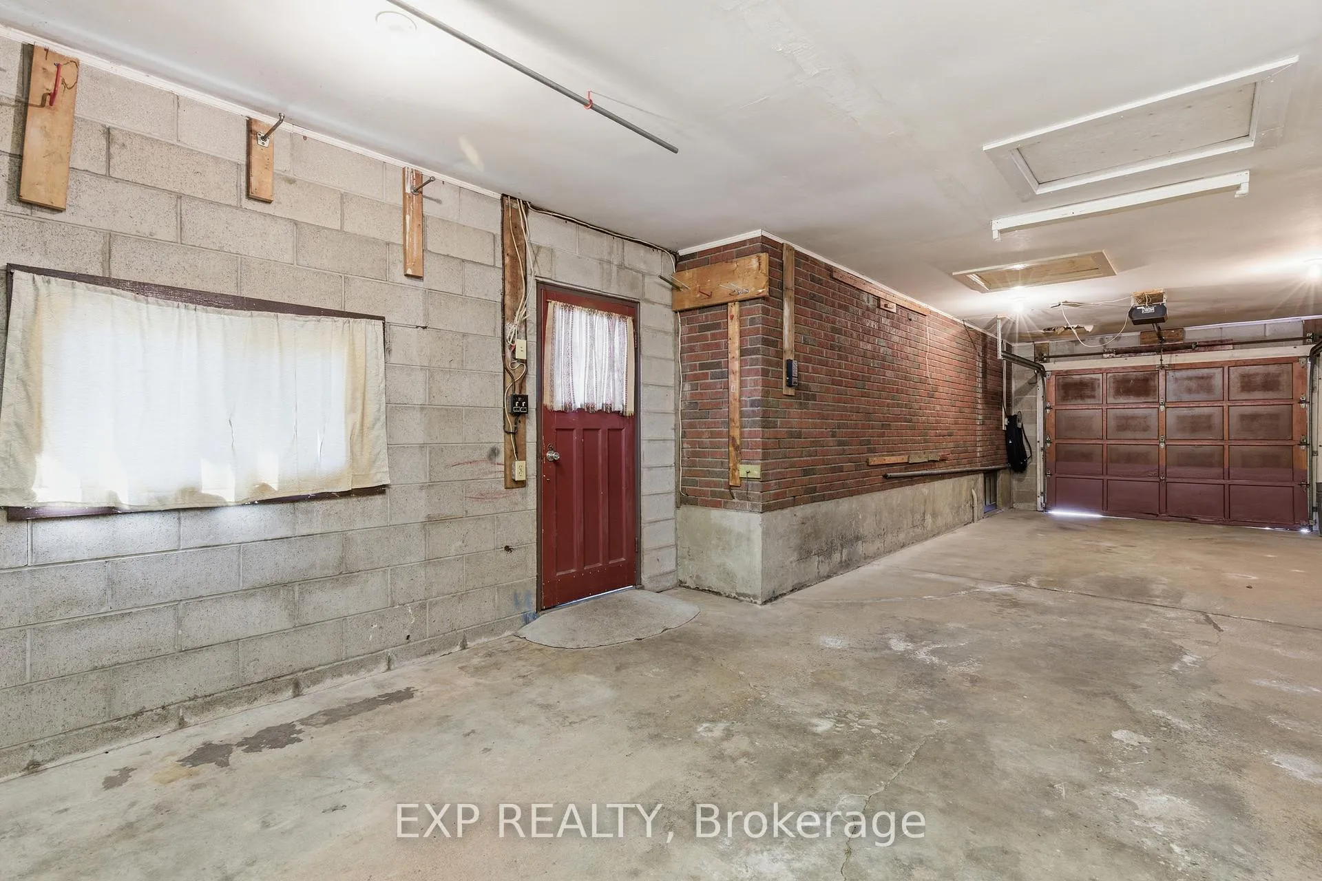 Photo 38 of 5893 Carman Street, Niagara Falls, Church's Lane — HOMEH