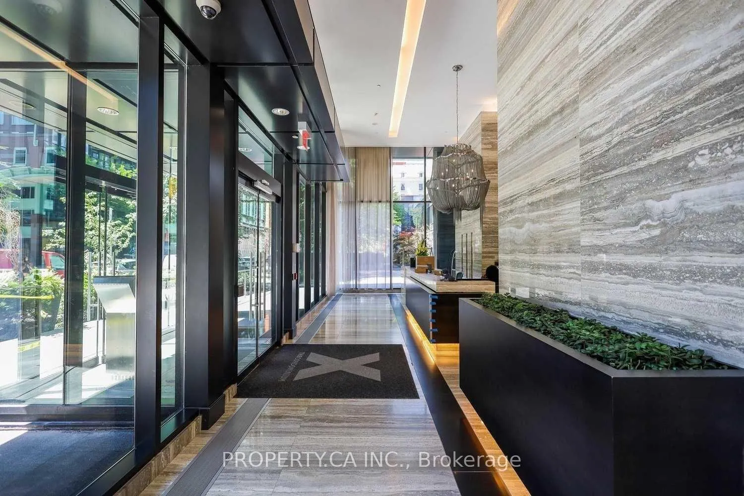 Photo 4 of Unit 3805, 110 Charles Street E, Toronto, Church-Yonge Corridor — HOMEH