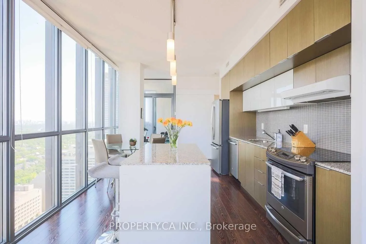Photo 13 of Unit 3805, 110 Charles Street E, Toronto, Church-Yonge Corridor — HOMEH
