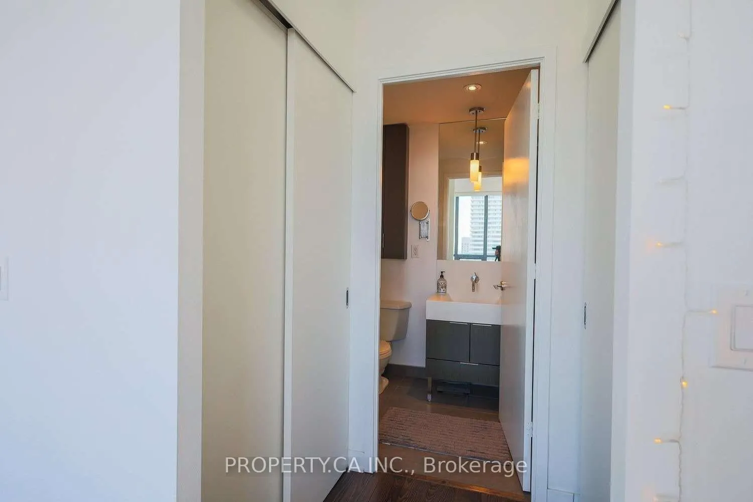 Photo 22 of Unit 3805, 110 Charles Street E, Toronto, Church-Yonge Corridor — HOMEH