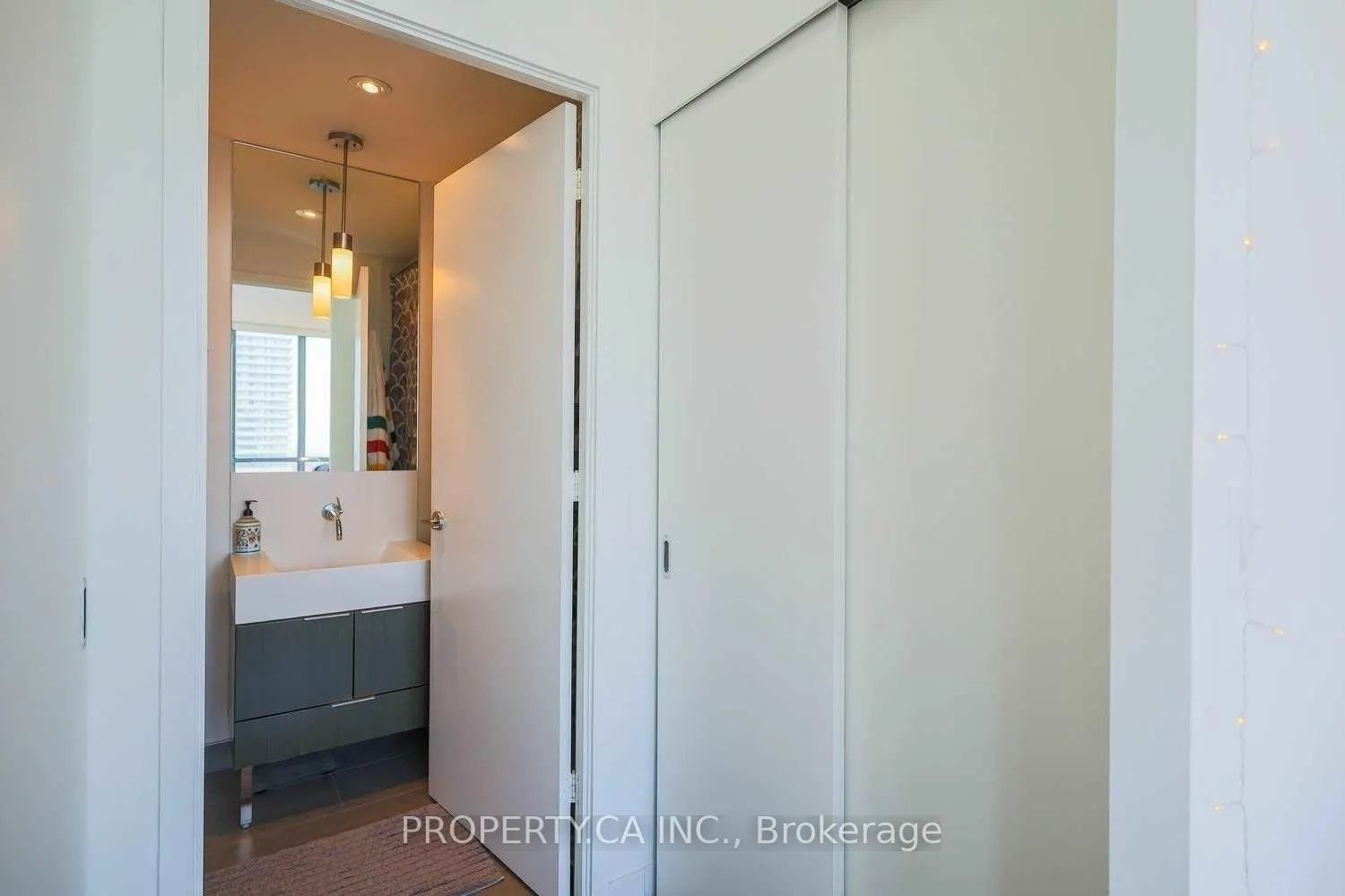 Photo 23 of Unit 3805, 110 Charles Street E, Toronto, Church-Yonge Corridor — HOMEH