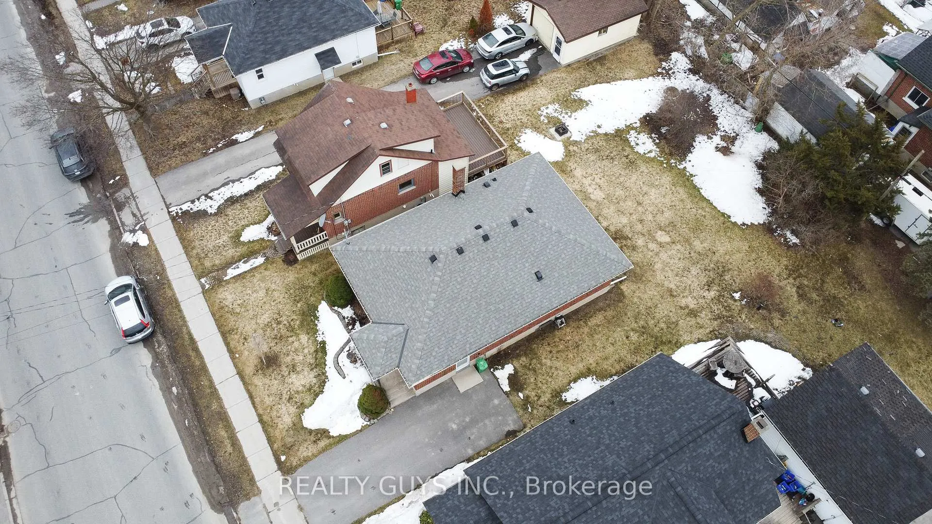 Photo 9 of 297 King George Street, Peterborough, Otonabee Ward 1 — HOMEH