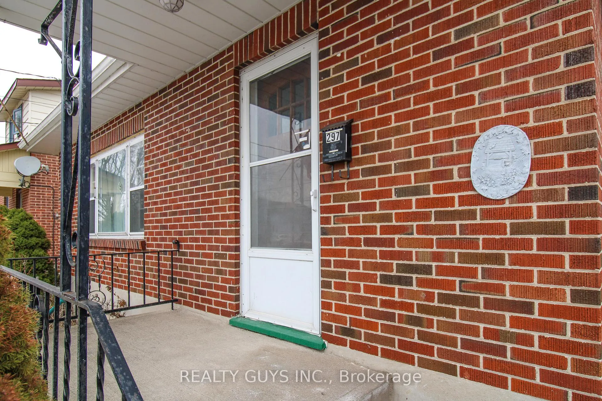 Photo 10 of 297 King George Street, Peterborough, Otonabee Ward 1 — HOMEH