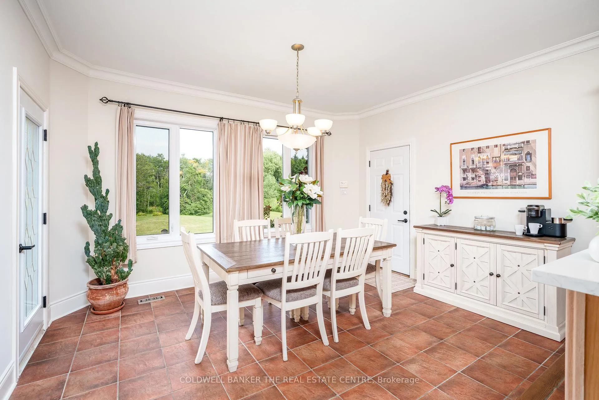 Photo 8 of 13715 Jane Street, King, King City — HOMEH