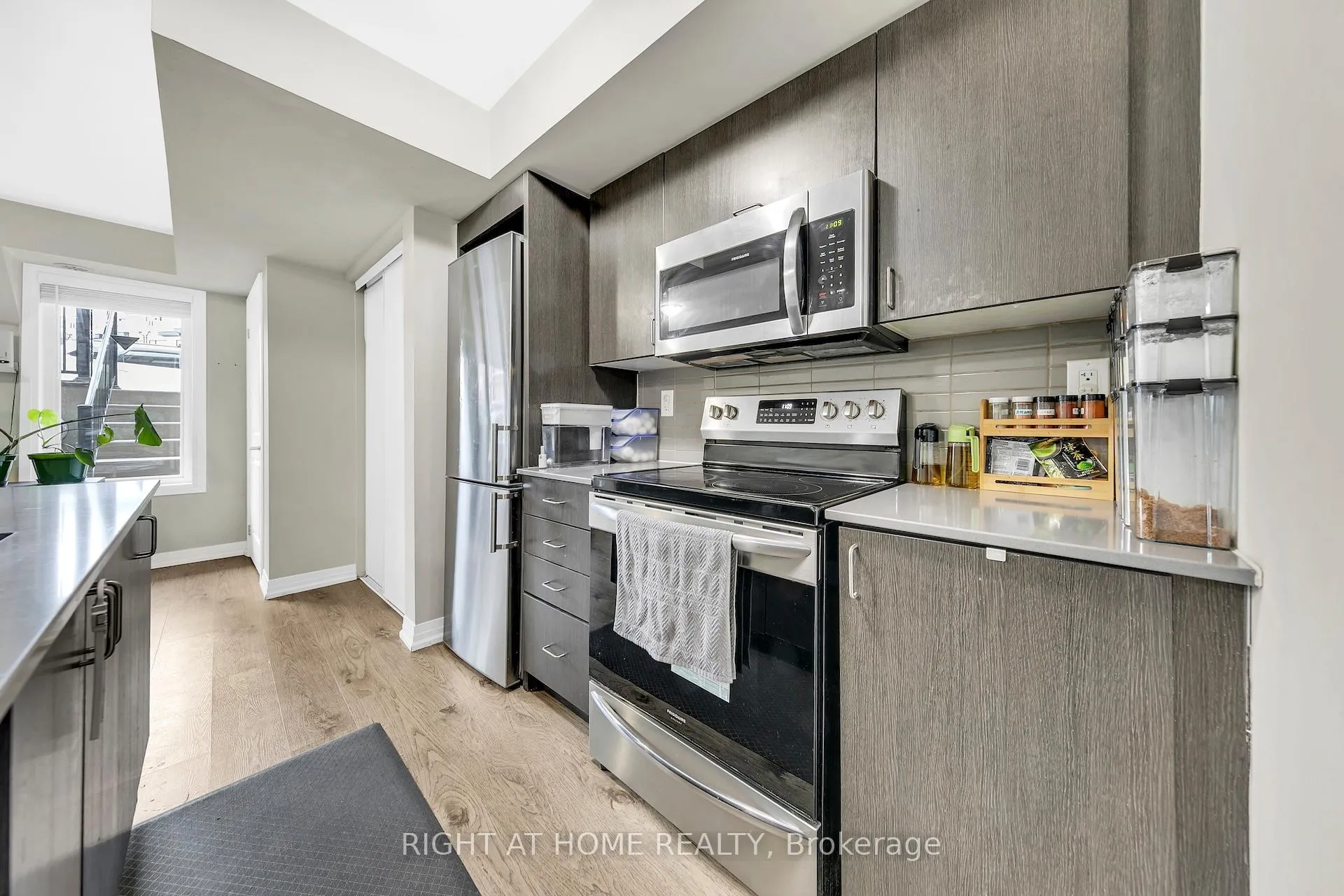 Photo 9 of Unit 5, 181 William Duncan Road, North York, Downsview-Roding-CFB — HOMEH