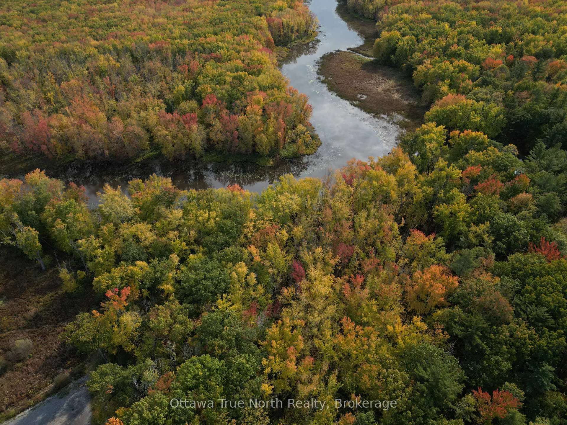 Photo 5 of 101 Allbirch Road, Ottawa, Constance Bay — HOMEH