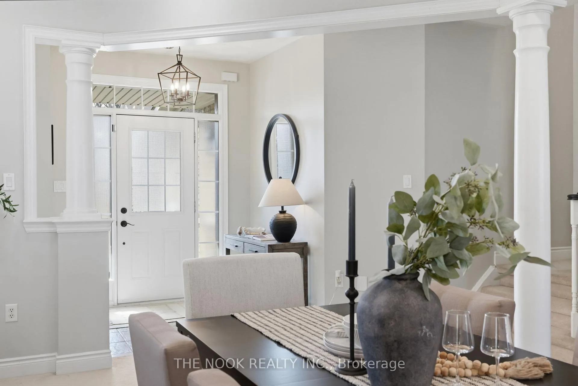 Photo 2 of 114 Courvier Crescent, Clarington, Bowmanville — HOMEH