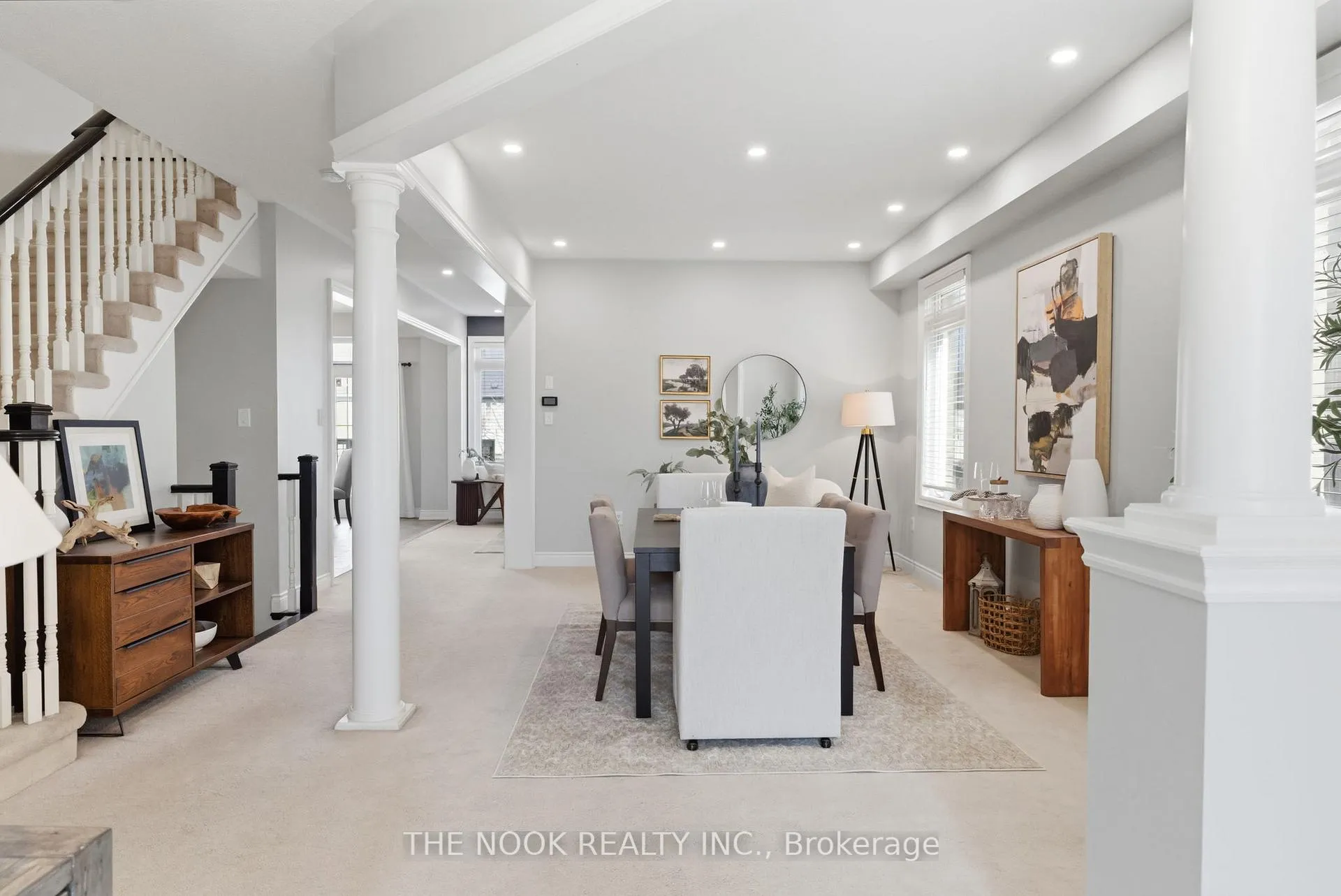Photo 4 of 114 Courvier Crescent, Clarington, Bowmanville — HOMEH