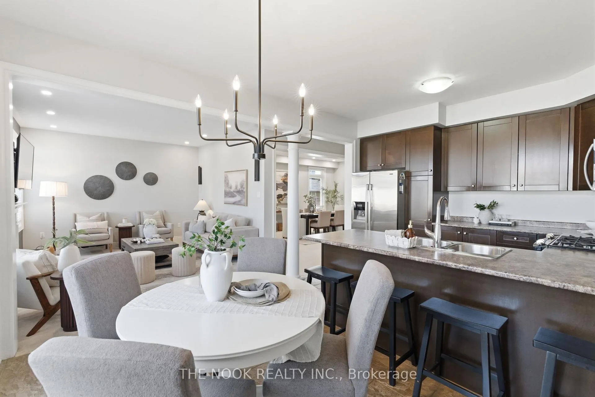 Photo 18 of 114 Courvier Crescent, Clarington, Bowmanville — HOMEH