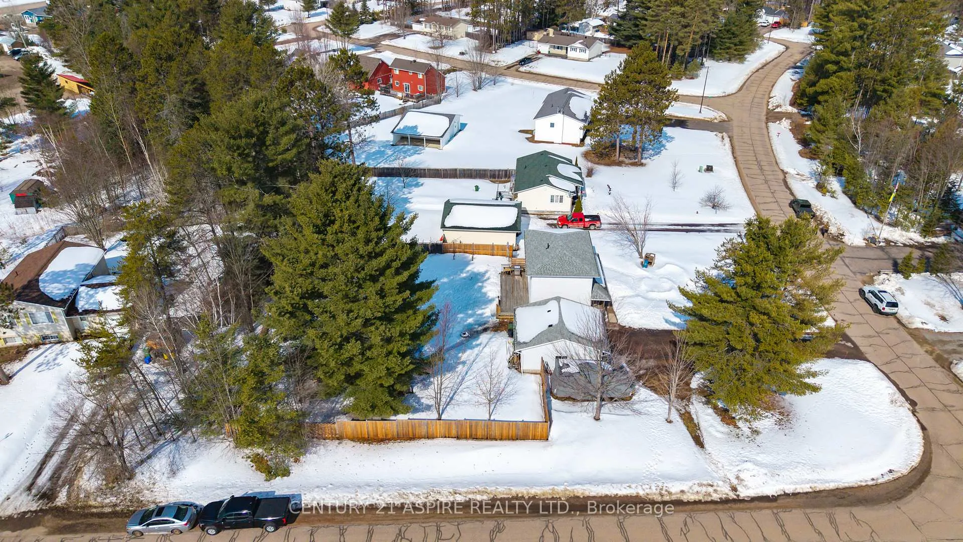 Photo 4 of 13 Runge Drive, Petawawa — HOMEH
