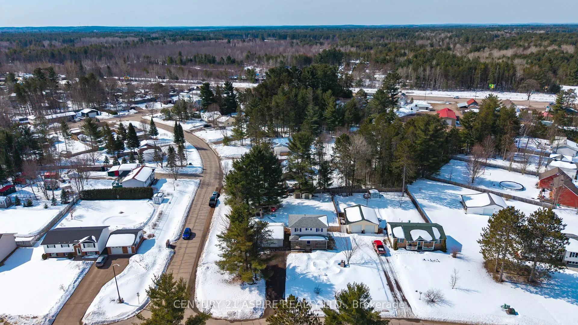 Photo 10 of 13 Runge Drive, Petawawa — HOMEH
