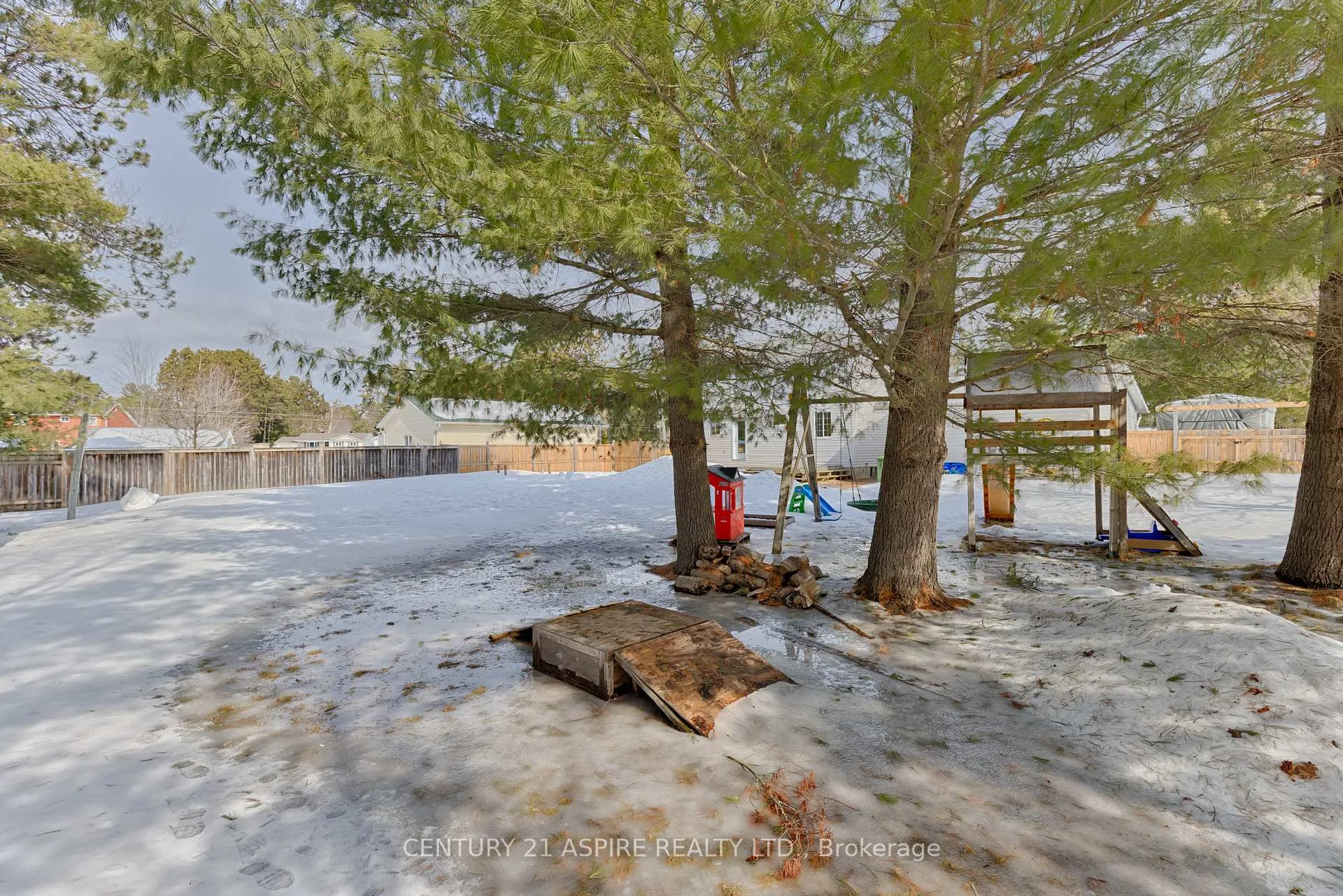 Photo 12 of 13 Runge Drive, Petawawa — HOMEH