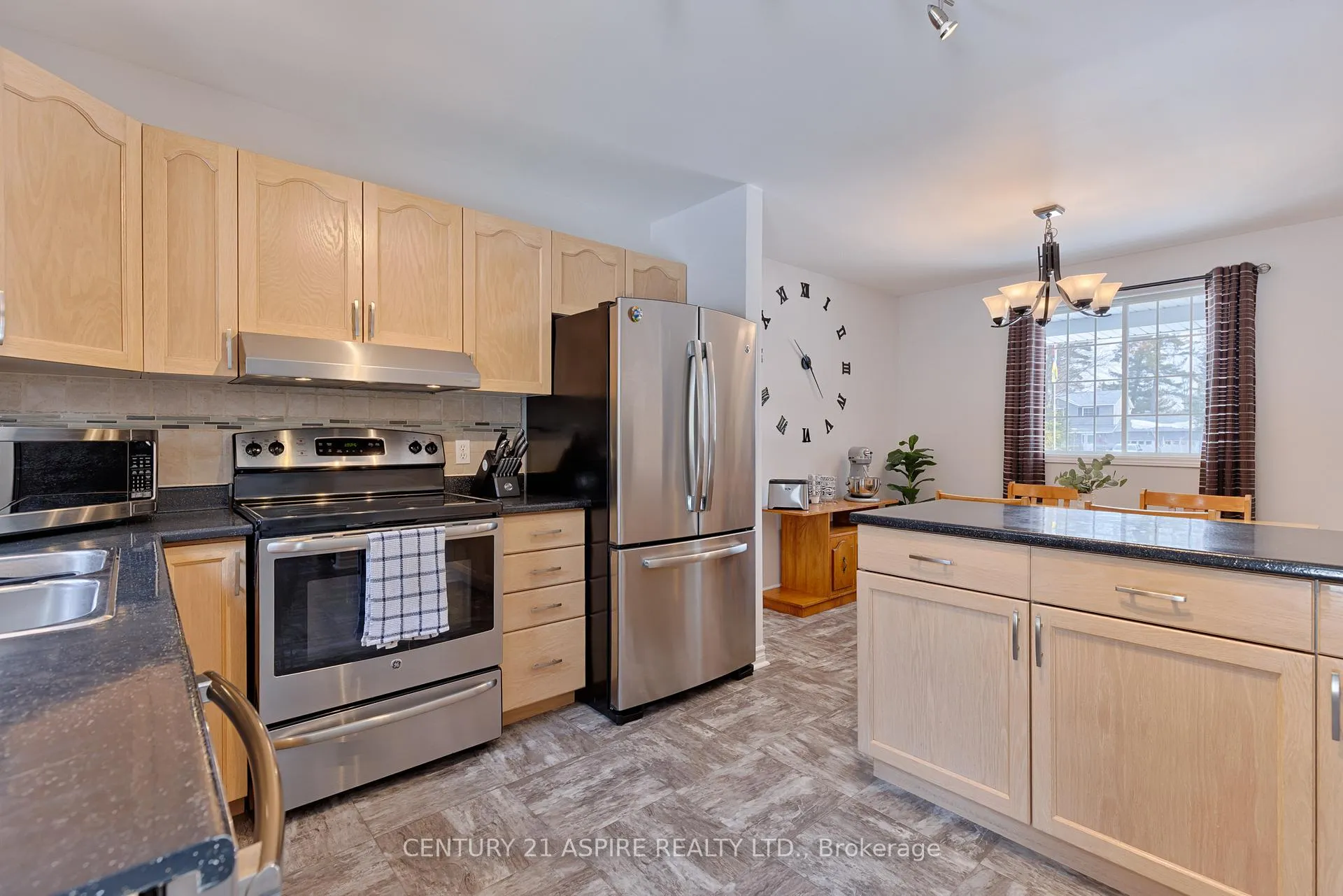 Photo 23 of 13 Runge Drive, Petawawa — HOMEH