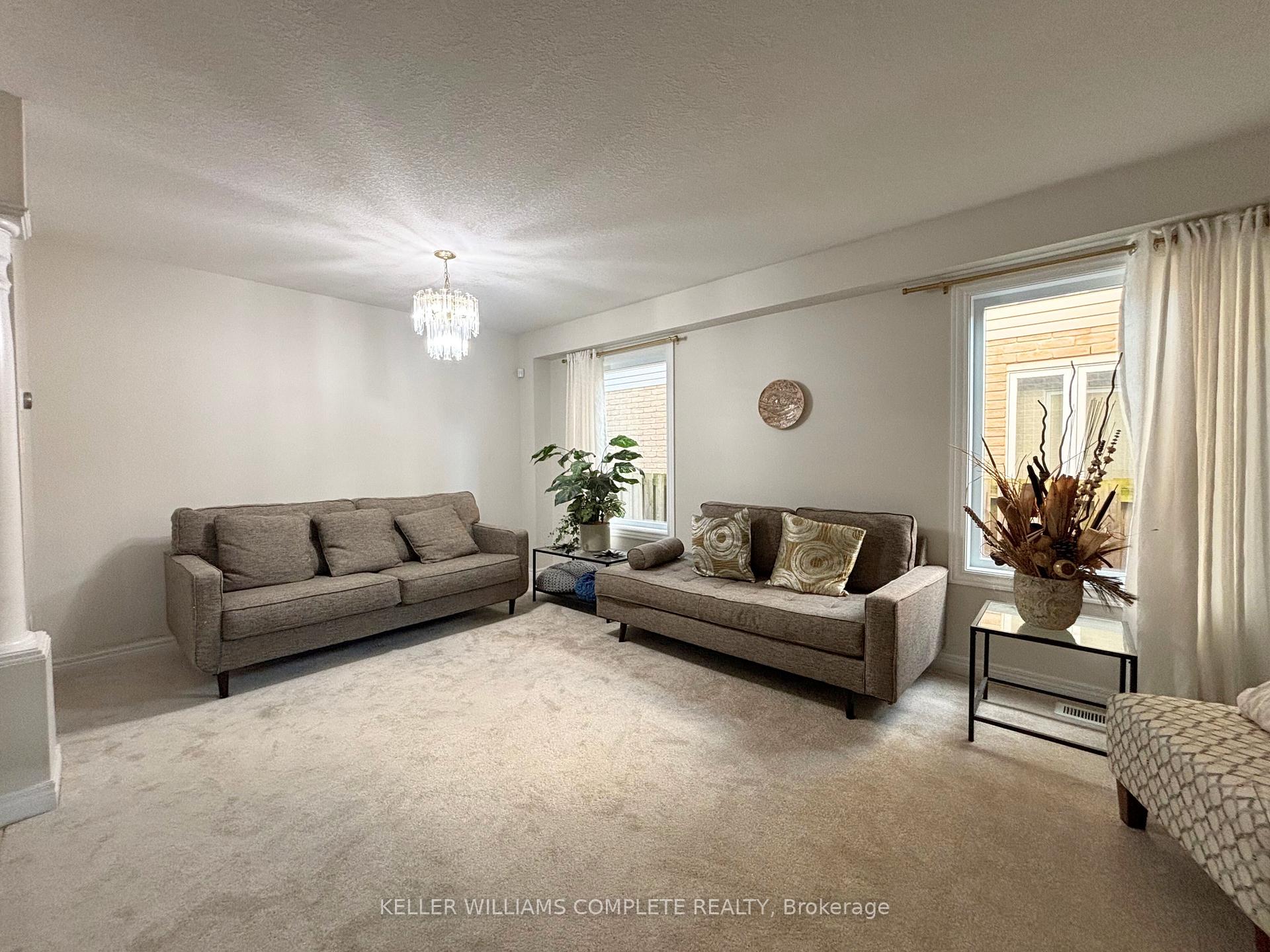 Photo 7 of 41 Pineridge Drive, Hamilton, Jerome — HOMEH