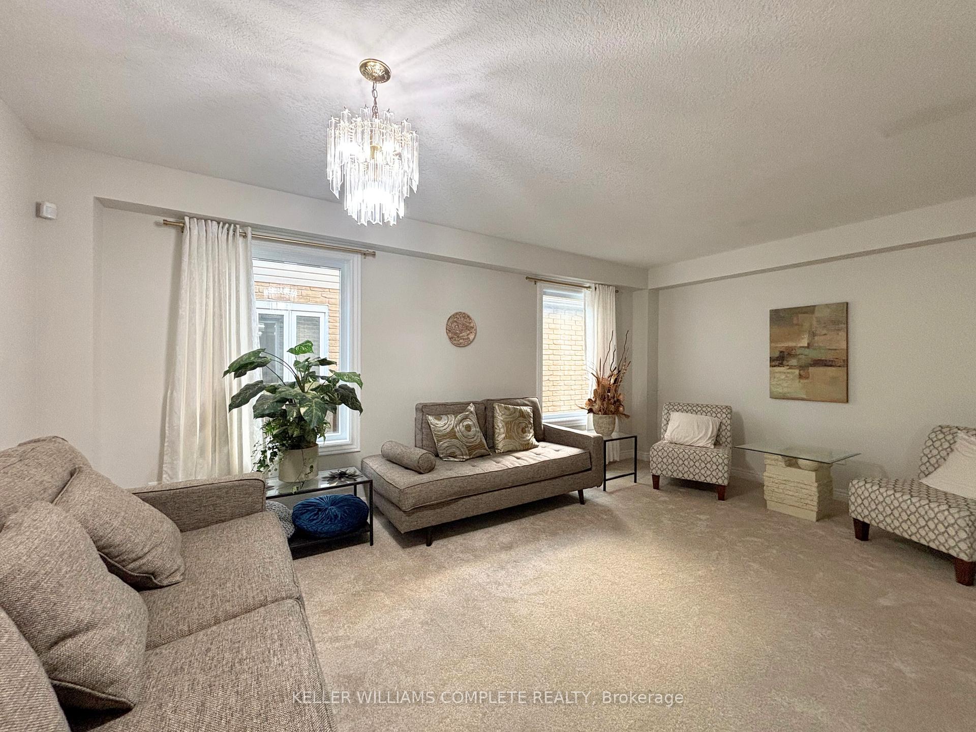 Photo 8 of 41 Pineridge Drive, Hamilton, Jerome — HOMEH