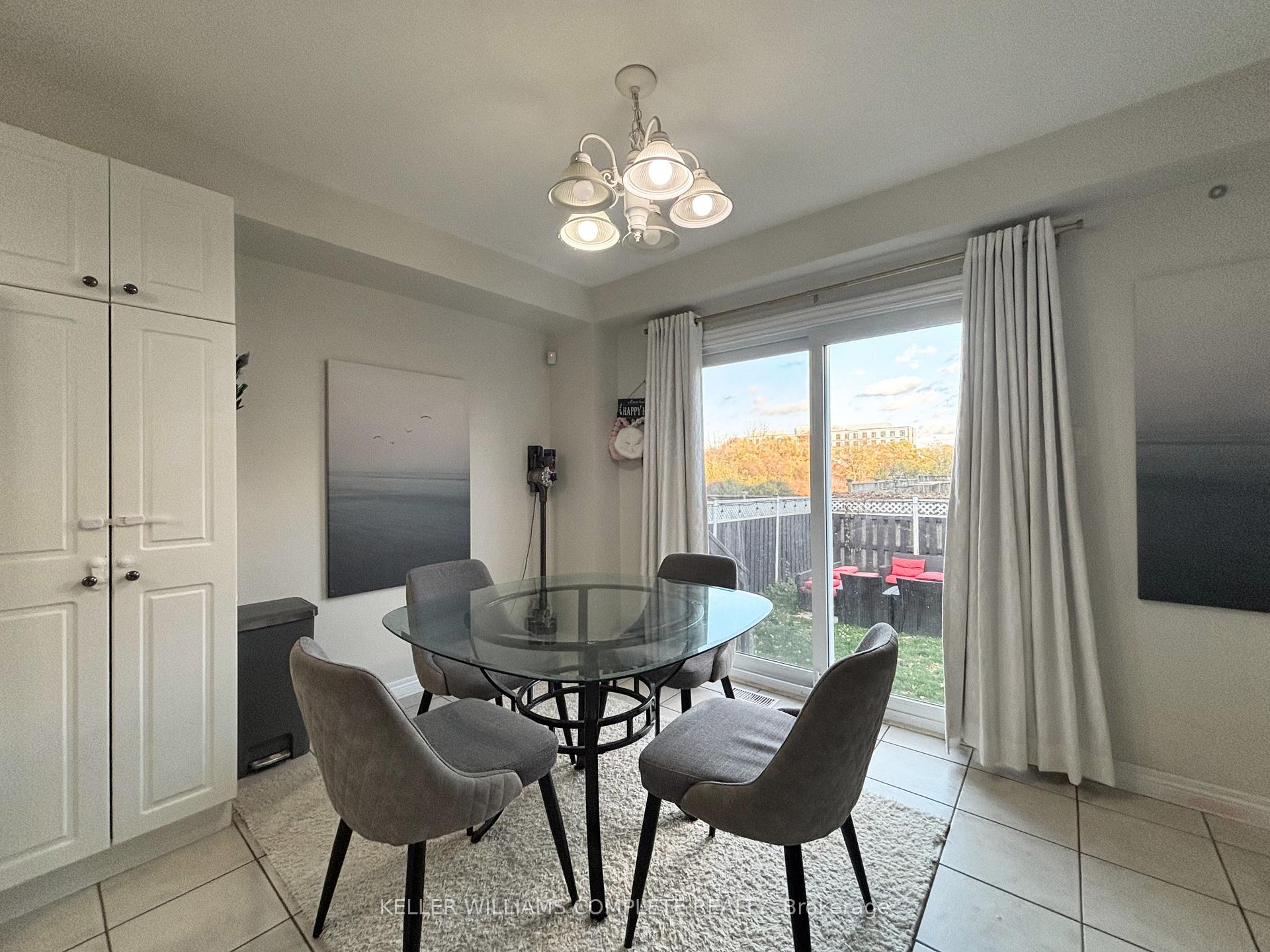 Photo 11 of 41 Pineridge Drive, Hamilton, Jerome — HOMEH