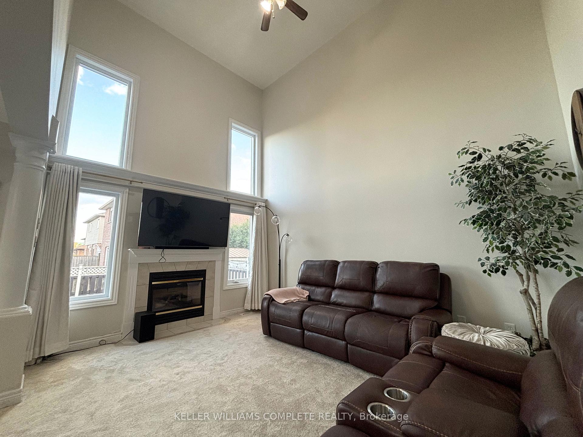 Photo 16 of 41 Pineridge Drive, Hamilton, Jerome — HOMEH