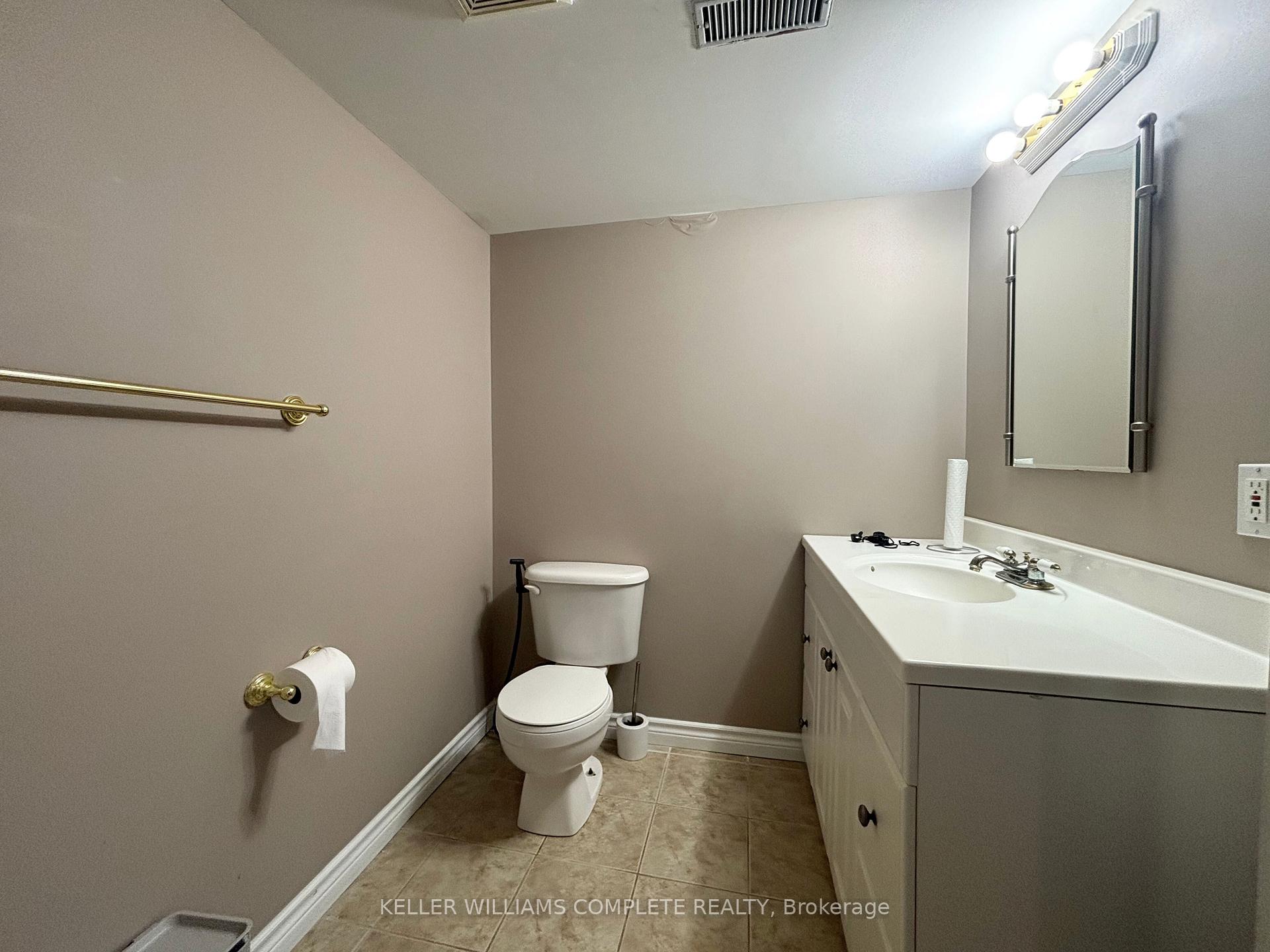 Photo 28 of 41 Pineridge Drive, Hamilton, Jerome — HOMEH