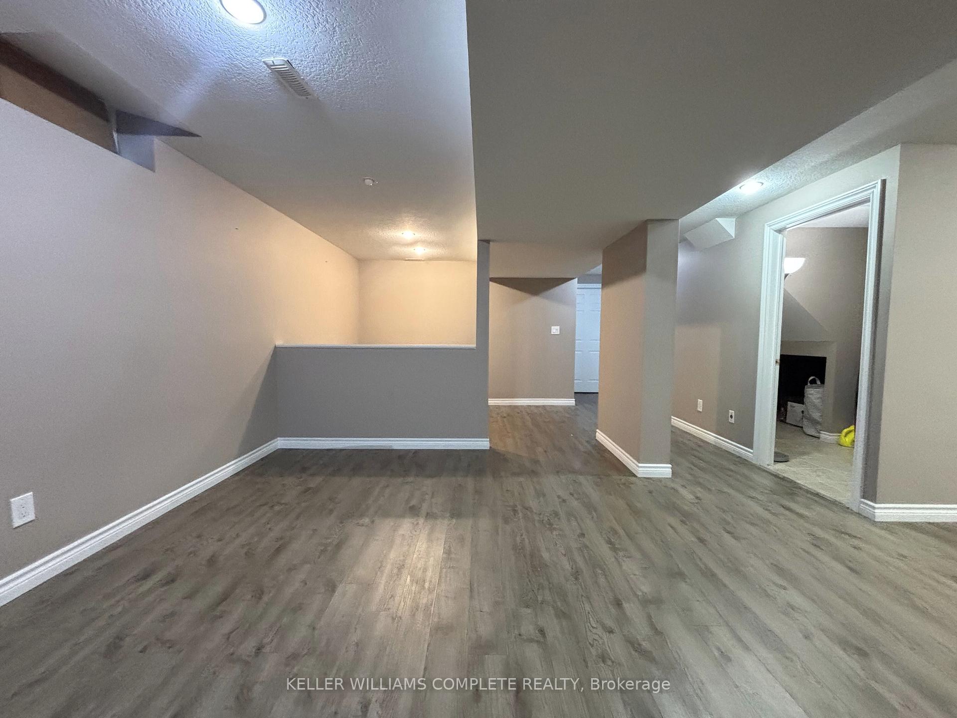 Photo 32 of 41 Pineridge Drive, Hamilton, Jerome — HOMEH