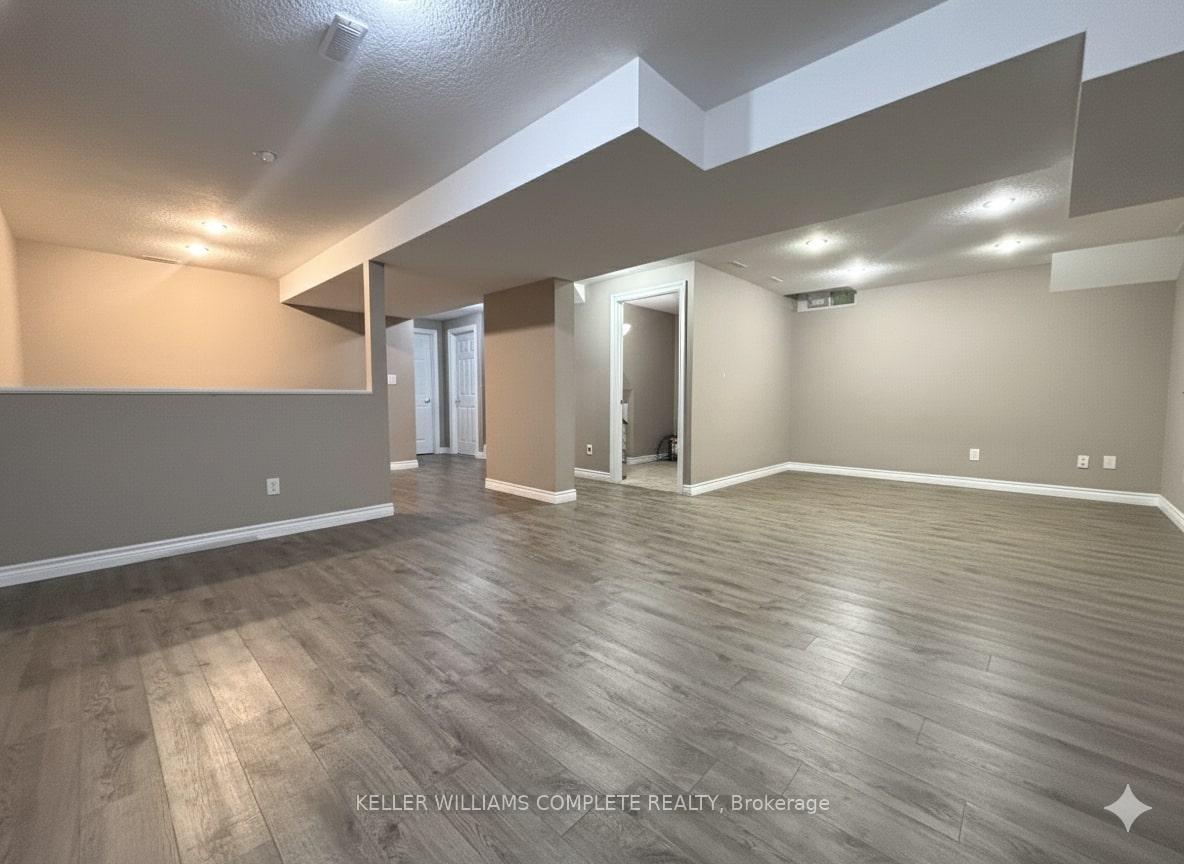 Photo 35 of 41 Pineridge Drive, Hamilton, Jerome — HOMEH