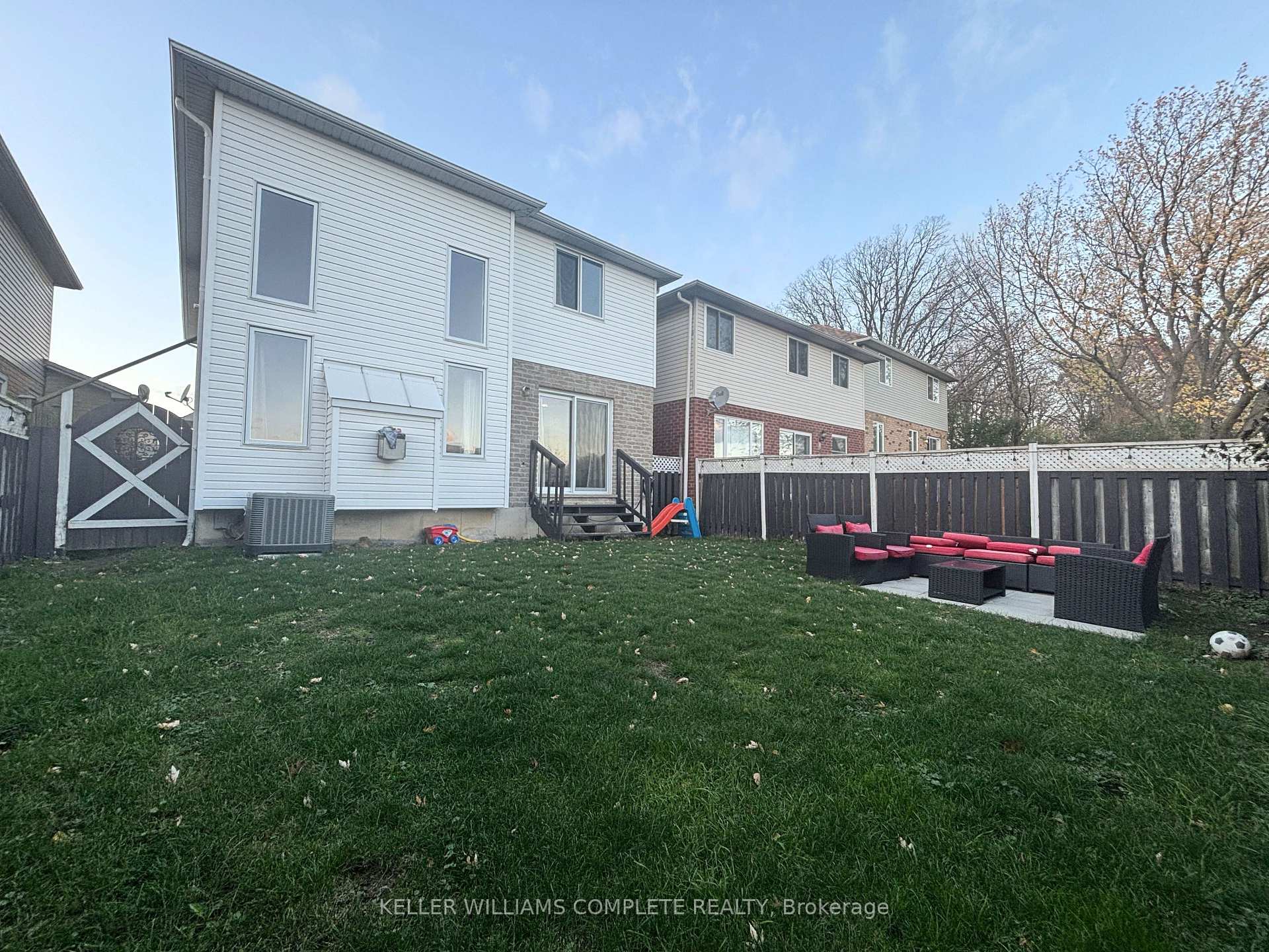 Photo 38 of 41 Pineridge Drive, Hamilton, Jerome — HOMEH