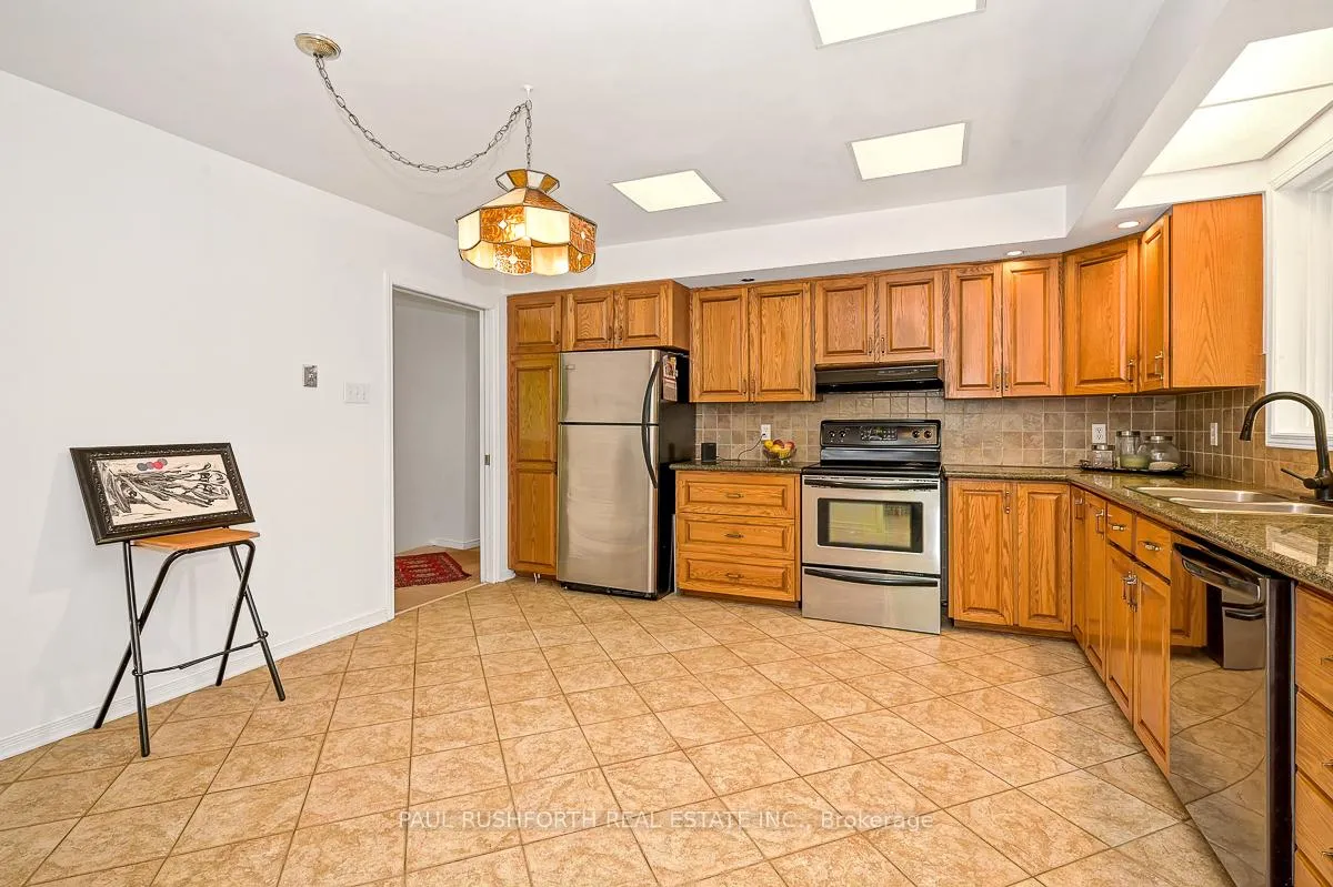 Photo 11 of 136 Grey Stone Drive, Ottawa, Huntley Ward (South West) — HOMEH