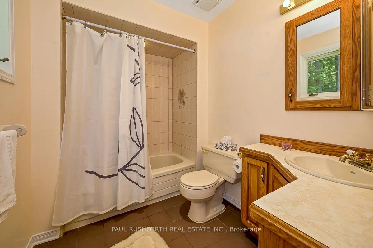 Photo 14 of 136 Grey Stone Drive, Ottawa, Huntley Ward (South West) — HOMEH