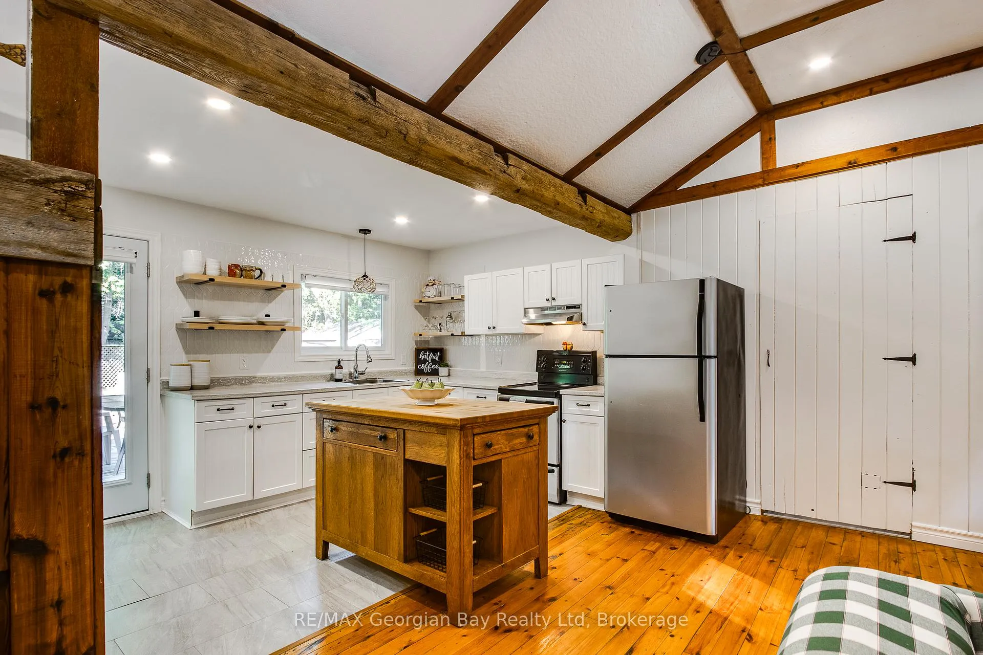 Photo 10 of 369 Tiny Beaches Road S, Tiny, Rural Tiny — HOMEH