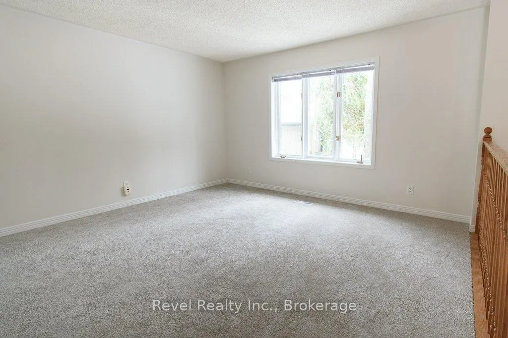 Photo 7 of 64 32nd Street N, Wasaga Beach — HOMEH
