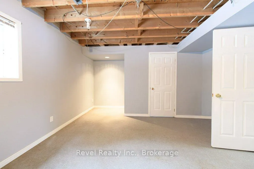 Photo 16 of 64 32nd Street N, Wasaga Beach — HOMEH