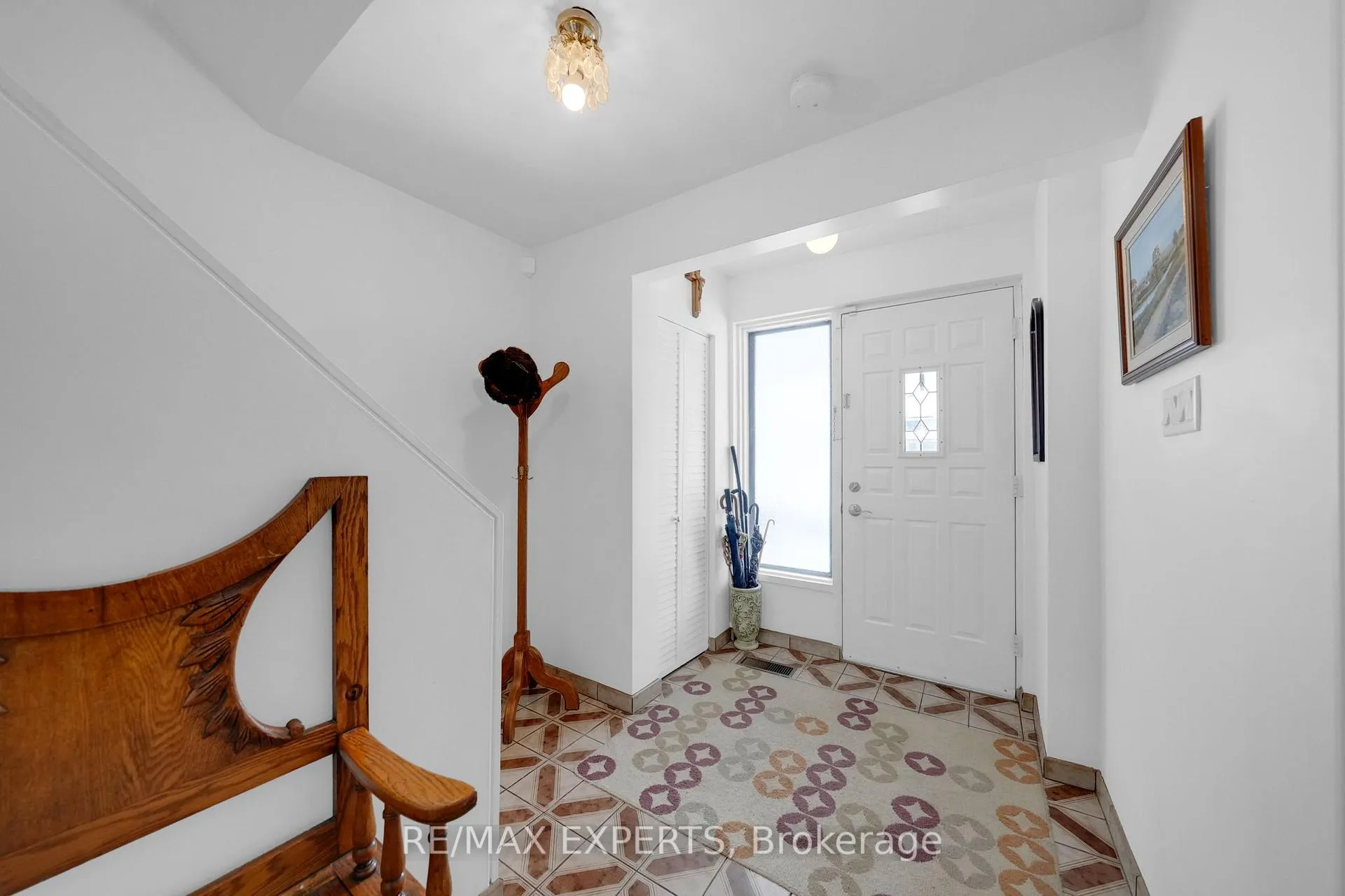 Photo 4 of 75 St Lucie Drive, North York, Humbermede — HOMEH