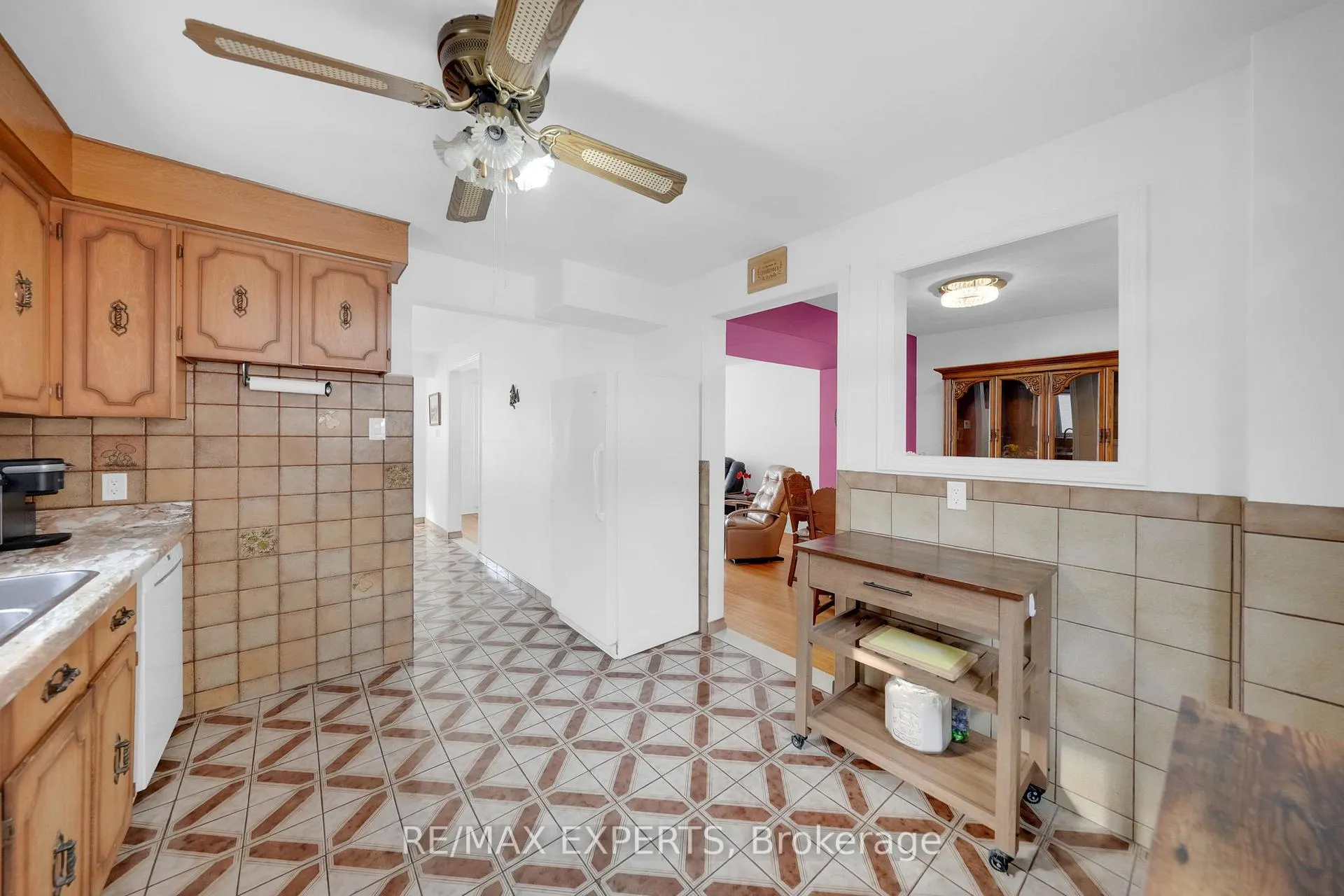 Photo 9 of 75 St Lucie Drive, North York, Humbermede — HOMEH