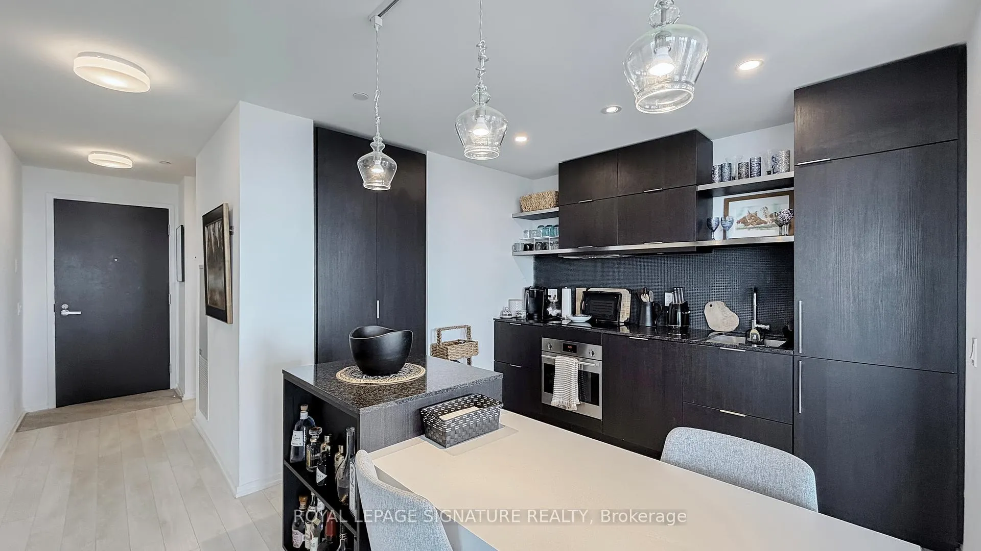 Photo 9 of Unit 5811, 197 Yonge Street, Toronto, Church-Yonge Corridor — HOMEH