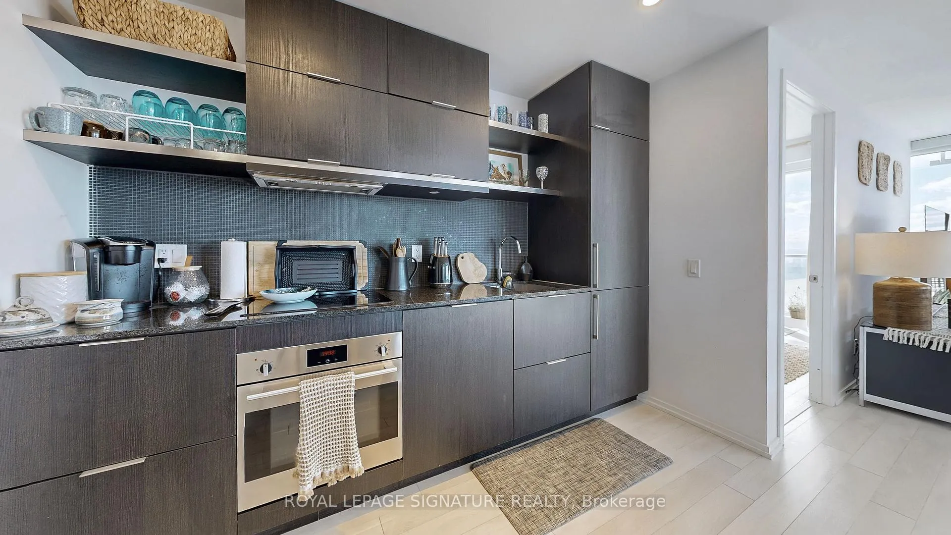 Photo 10 of Unit 5811, 197 Yonge Street, Toronto, Church-Yonge Corridor — HOMEH