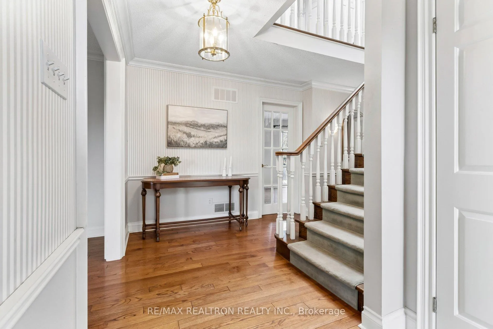 Photo 7 of 57 Hemingway Crescent, Markham, Unionville — HOMEH