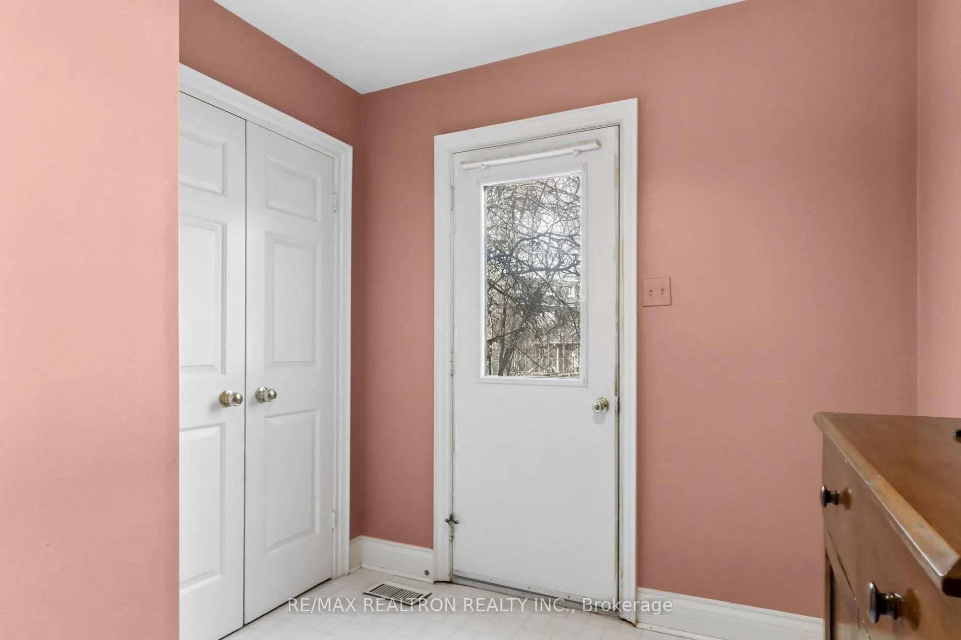 Photo 17 of 57 Hemingway Crescent, Markham, Unionville — HOMEH