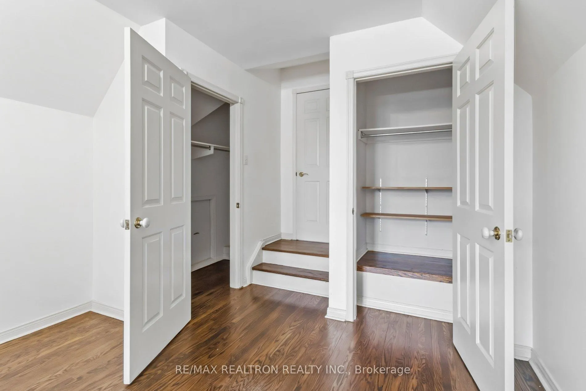 Photo 28 of 57 Hemingway Crescent, Markham, Unionville — HOMEH