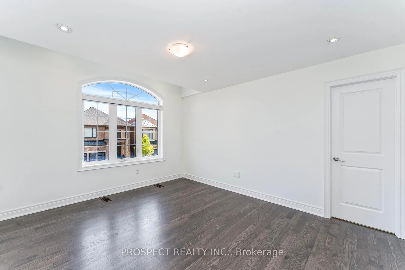 Photo 34 of 15 Lyle Way, Brampton, Northwest Brampton — HOMEH