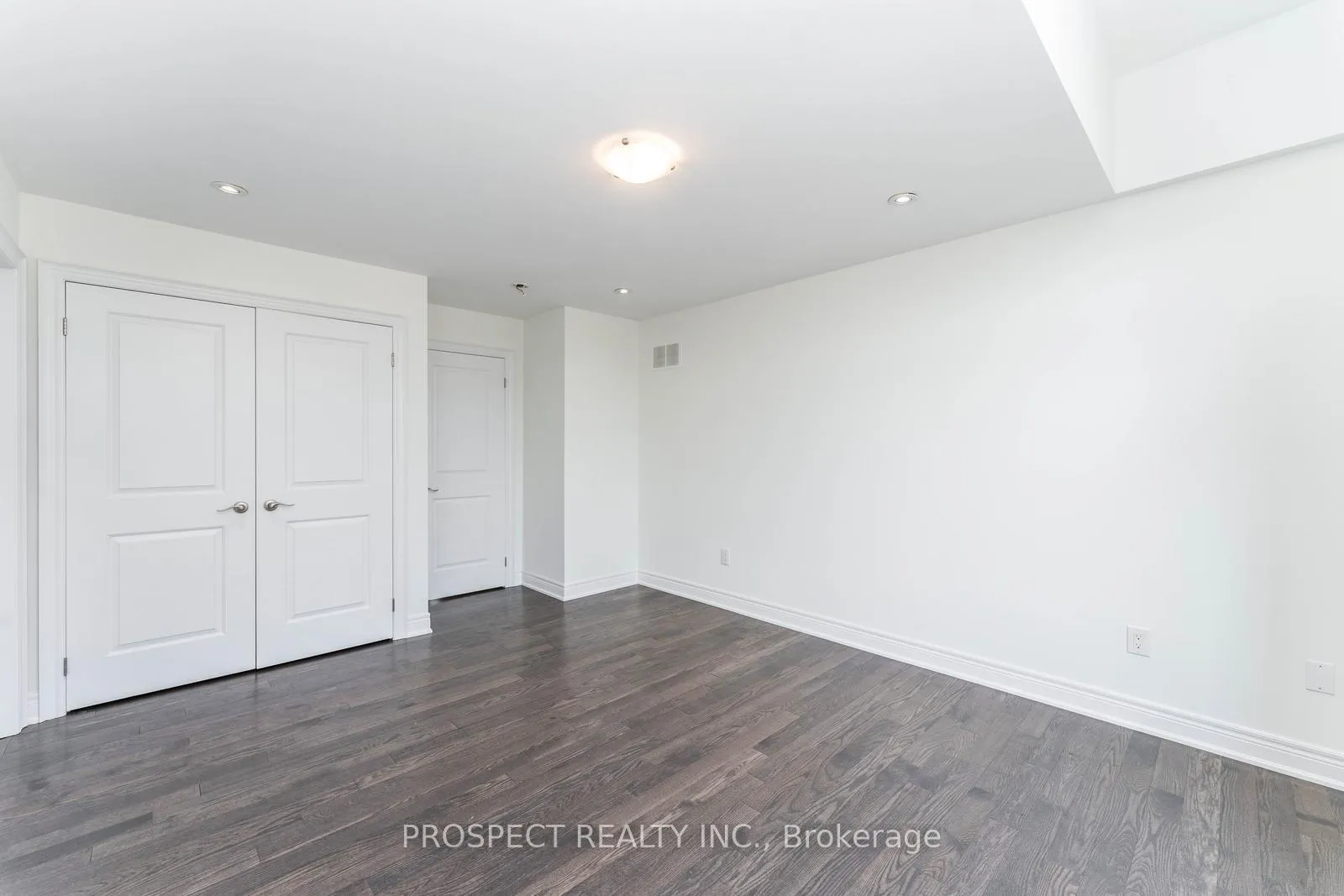 Photo 35 of 15 Lyle Way, Brampton, Northwest Brampton — HOMEH