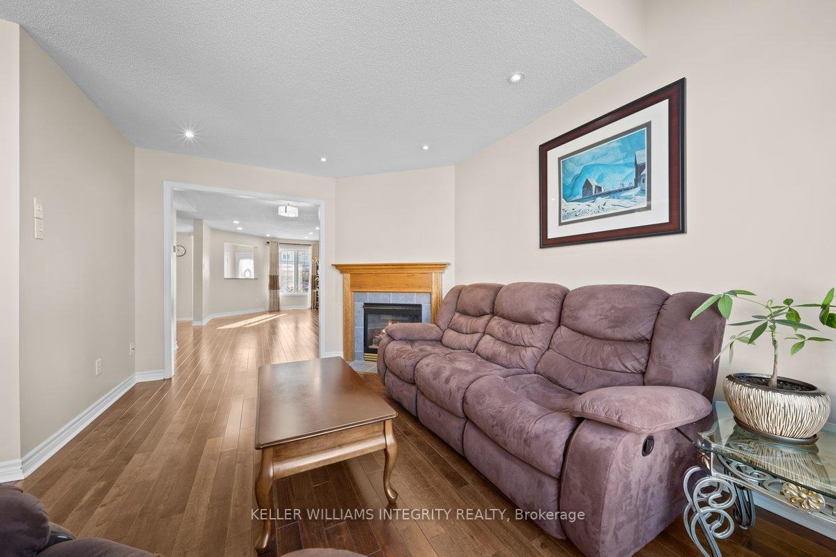 Photo 12 of 23 Drumso Street, Ottawa, Hunt Club Park/Greenboro — HOMEH