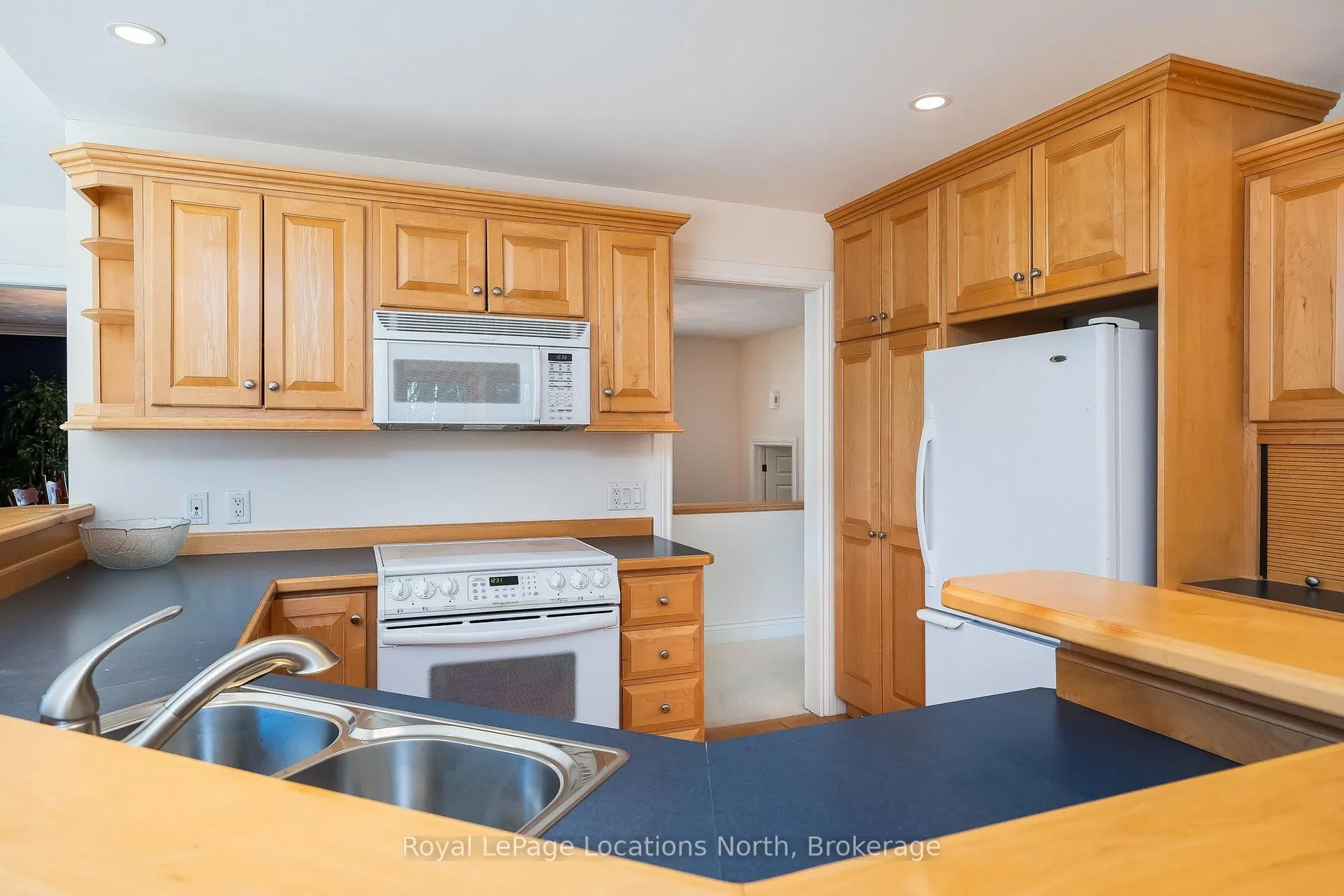 Photo 19 of 130 Cortina Crescent, Blue Mountains — HOMEH